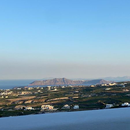 Ena Suites Santorini Pýrgos Eksteriør bilde