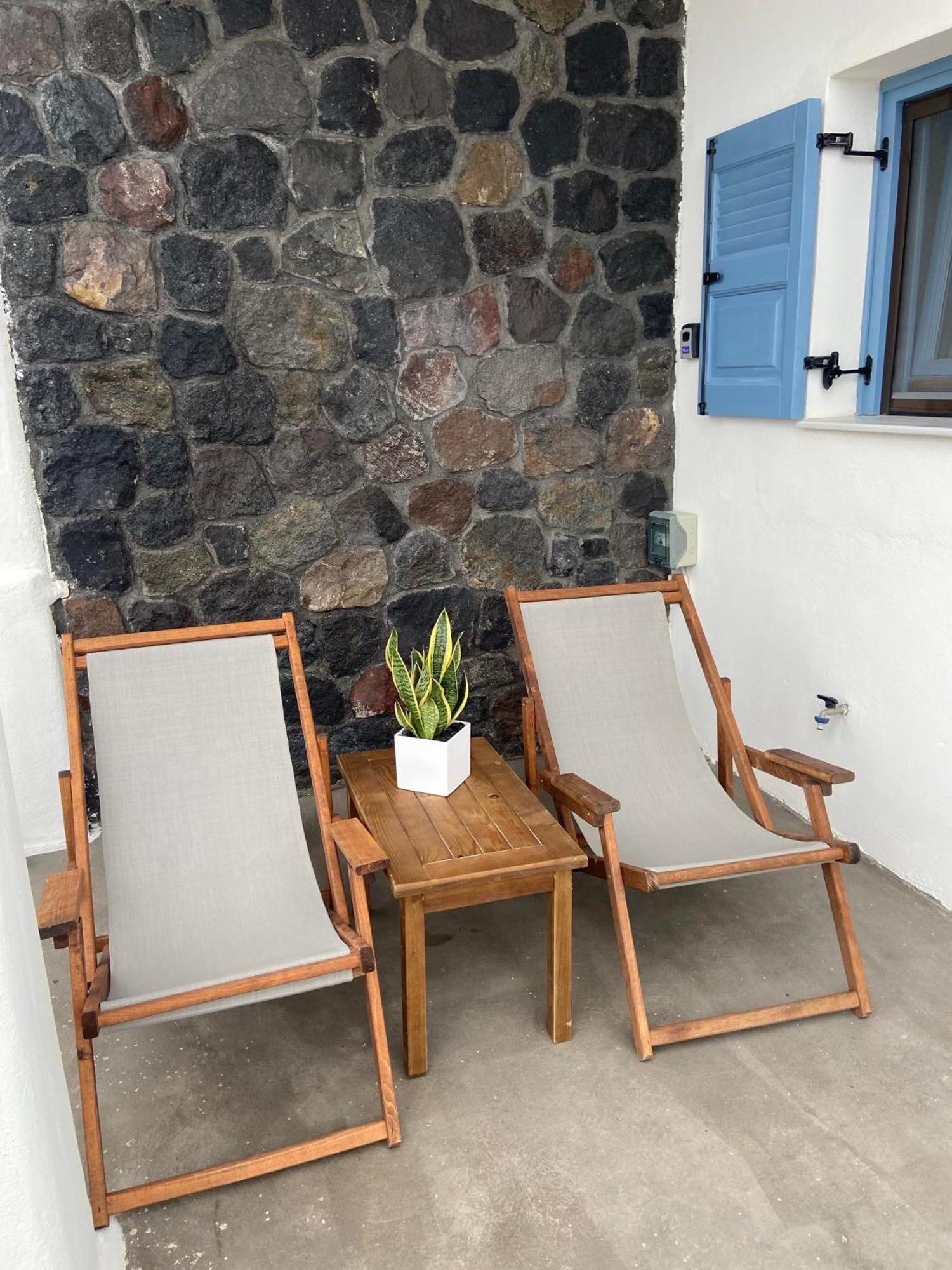 Ena Suites Santorini Pýrgos Eksteriør bilde